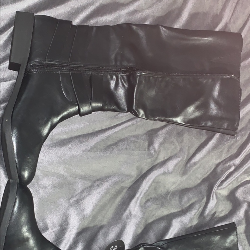 Boots - Picture 2 of 2